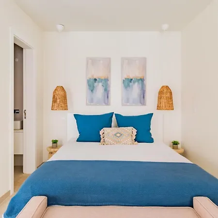 Апартаменты Lapa Getaway With Swimming Pool